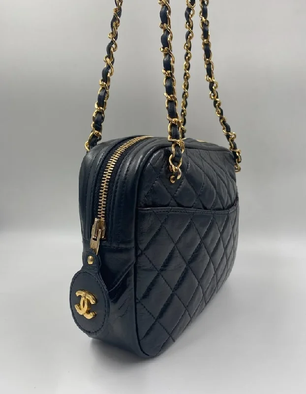 Chanel Handbag with Adjustable Strap for ComfortChanel Vintage Crossbody bag