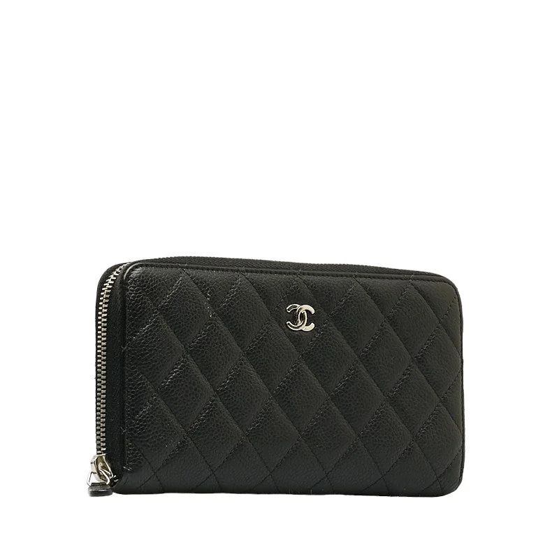 Chanel New Arrival Handbag with Gold HardwareChanel CC Caviar Matelasse Zip Wallet  Leather Long Wallet in Good condition