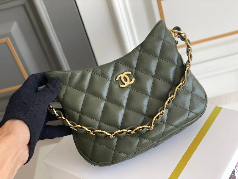 Chanel Quilted Leather Shoulder Bag for FashionistasChanel - Luxury Bag - CHL - 585