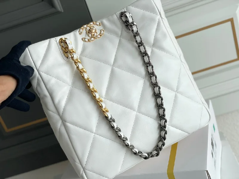 Chanel Designer Handbag with Unique DesignChanel - Luxury Bag - CHL - 595