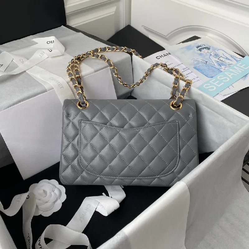 Chanel Chain Strap Handbag for Everyday UseChanel - Luxury Bag - CHL - 415