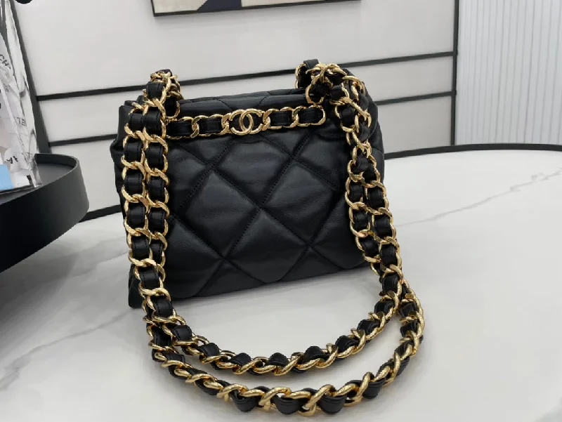 Chanel Black Handbag for Business MeetingsChanel - Luxury Bag - CHL - 643