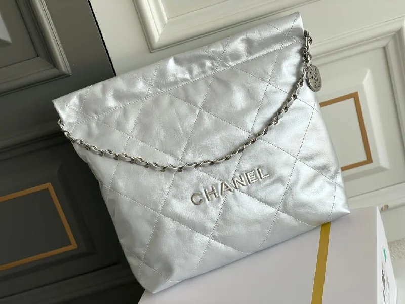 Chanel Chain Strap Handbag for Everyday UseChanel - Luxury Bag - CHL - 596