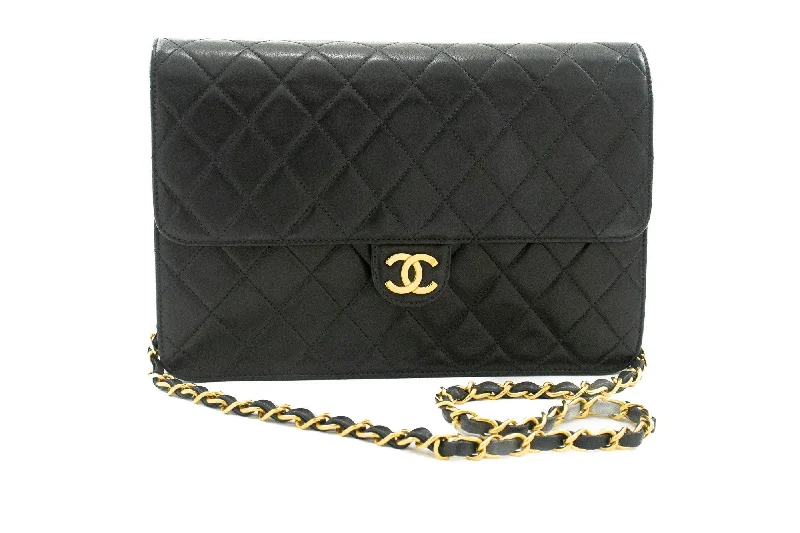 Chanel Medium Tote Bag for Office LadiesCHANEL Chain Shoulder Bag Clutch Black Quilted Flap Lambskin Purse k13