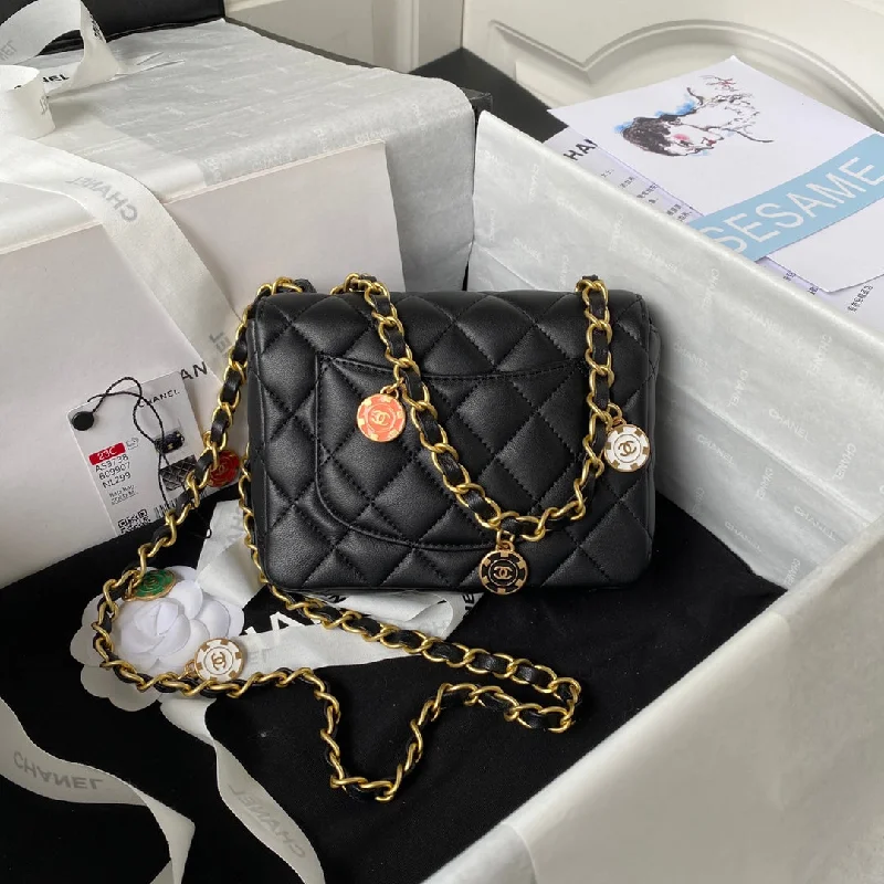 Chanel Handbag with Adjustable Strap for ComfortChanel - Luxury Bag - CHL - 424