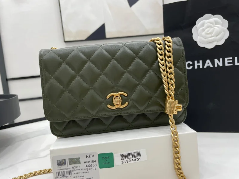 Chanel All - Match Handbag for Versatile StylingChanel - Luxury Bag - CHL - 621