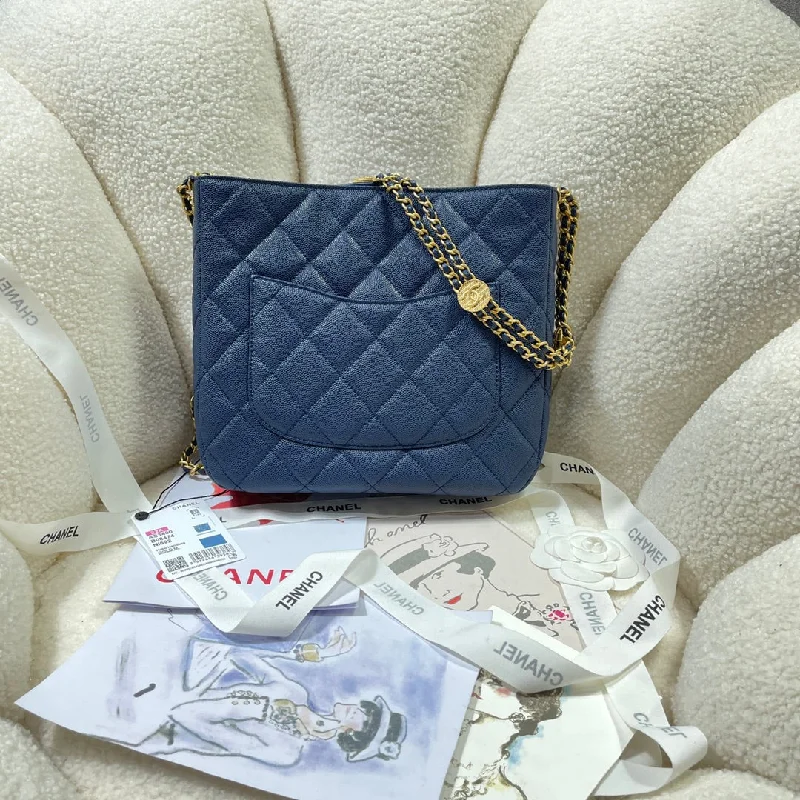 Chanel Quilted Leather Shoulder Bag for FashionistasChanel - Luxury Bag - CHL - 553