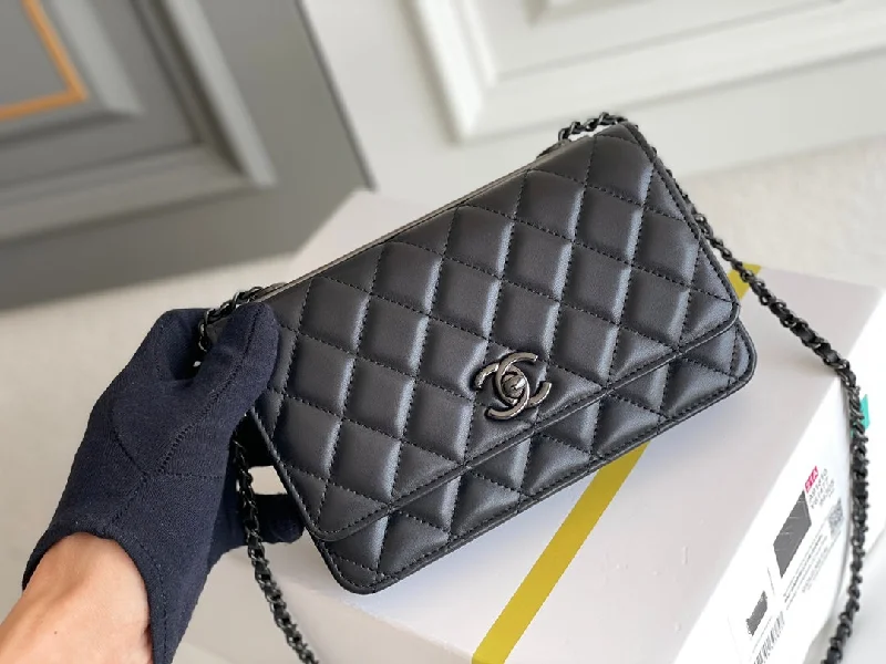 Chanel Designer Handbag with Unique DesignChanel - Luxury Bag - CHL - 610