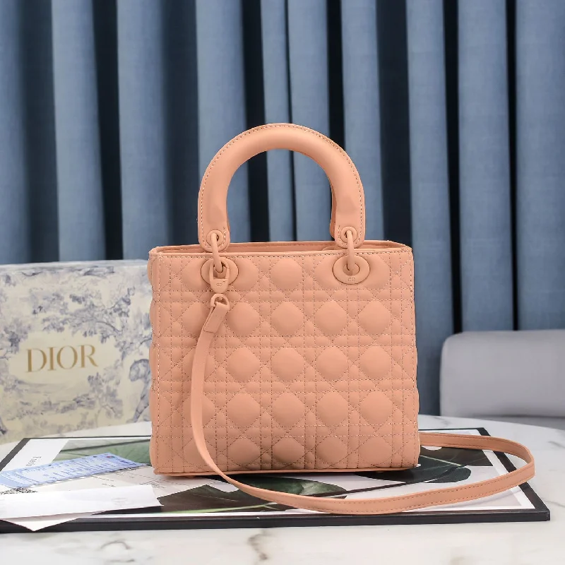 Contemporary Christian Dior handbags with a unique shapeEN - New Arrival Bags Christian Dior 221