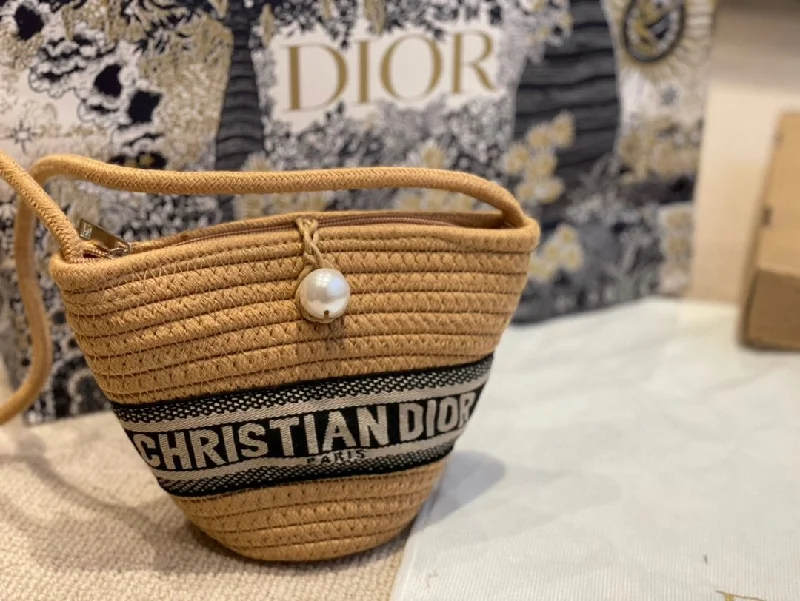 Christian Dior crossbody bags with a front - flap pocket for easy accessEN - New Arrival Bags Christian Dior 222