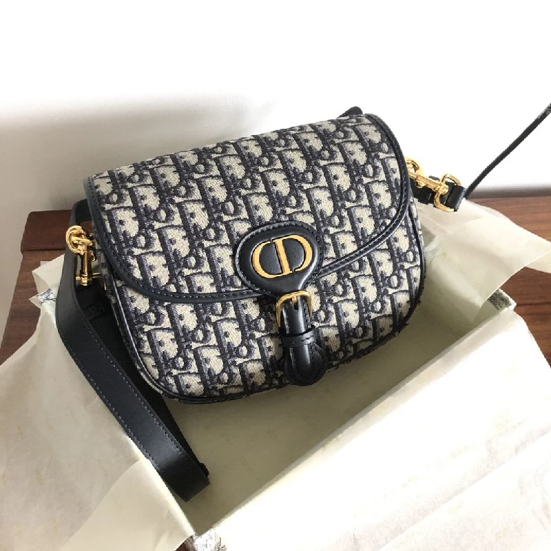 Contemporary Christian Dior handbags with a unique shapeEN - New Arrival Bags Christian Dior 228