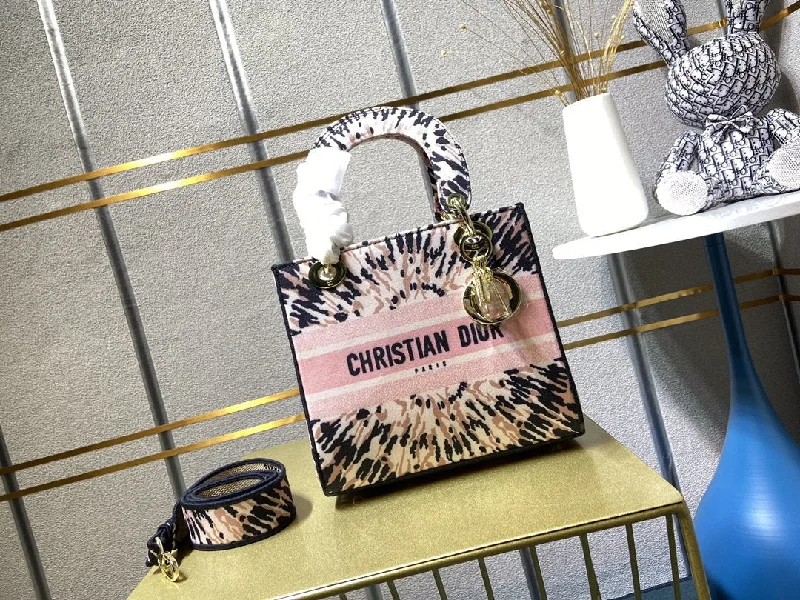 Christian Dior tote bags with a double - handle and shoulder - strap optionEN - New Arrival Bags Christian Dior 237