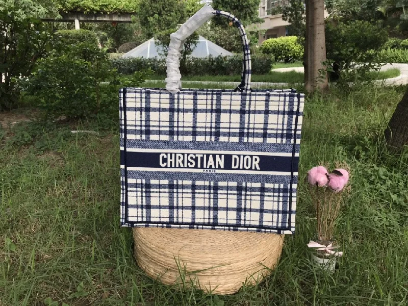 Christian Dior handbags with a detachable mirror for on - the - go touch - upsEN - New Arrival Bags Christian Dior 256