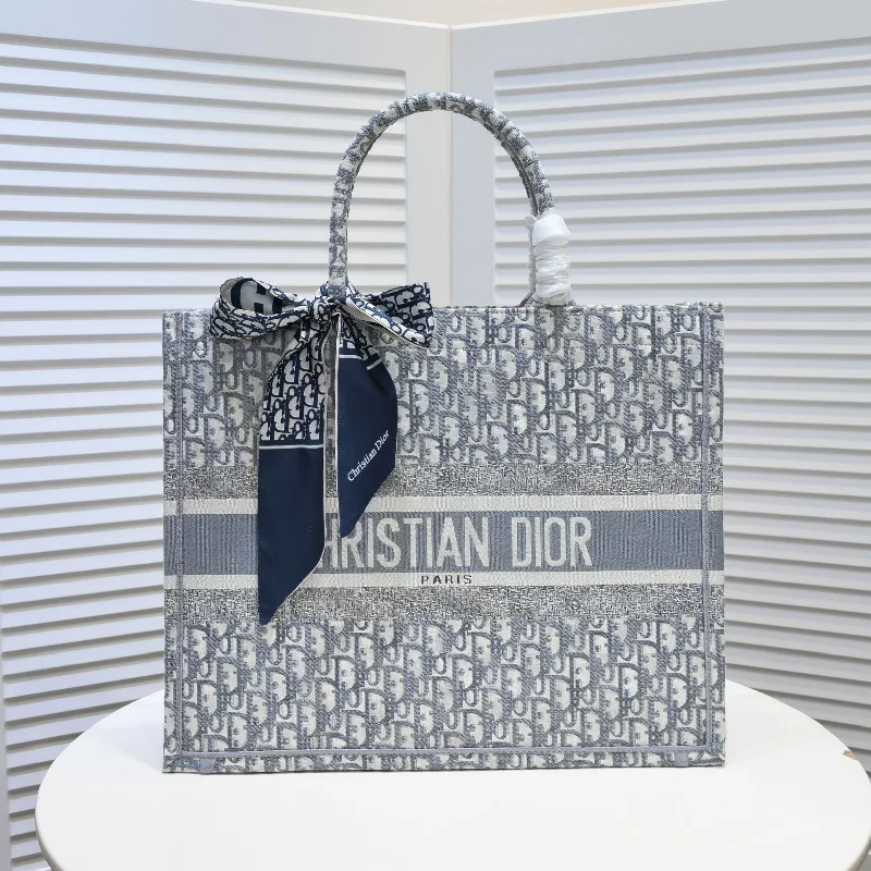 High - fashion Christian Dior bags with a geometric patternEN - New Arrival Bags Christian Dior 289