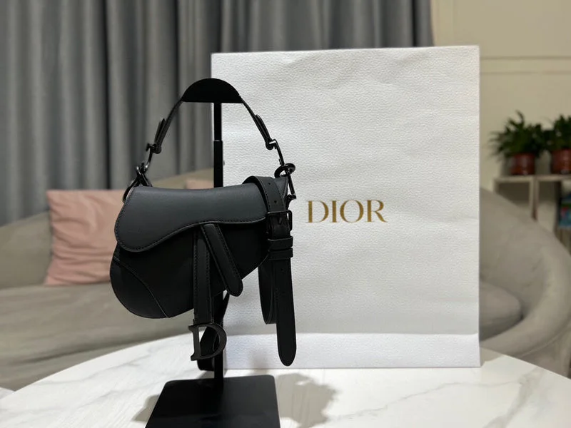 Christian Dior handbags with a detachable mirror for on - the - go touch - upsWF - Dior Bags - 505